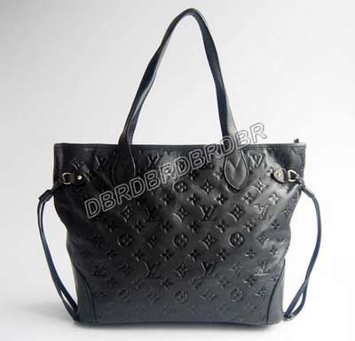 Louis Vuitton M95165 black