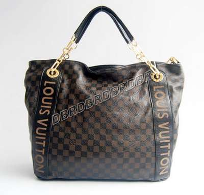 Louis Vuitton M95432 black