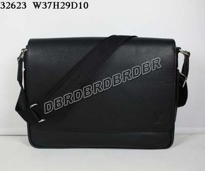 Louis Vuitton 32623 black