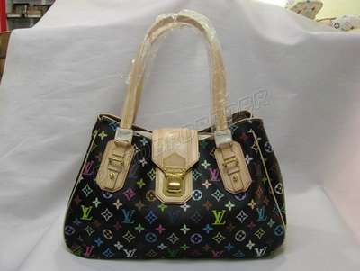 Louis Vuitton M93555 black