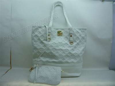 Louis Vuitton M40516 white